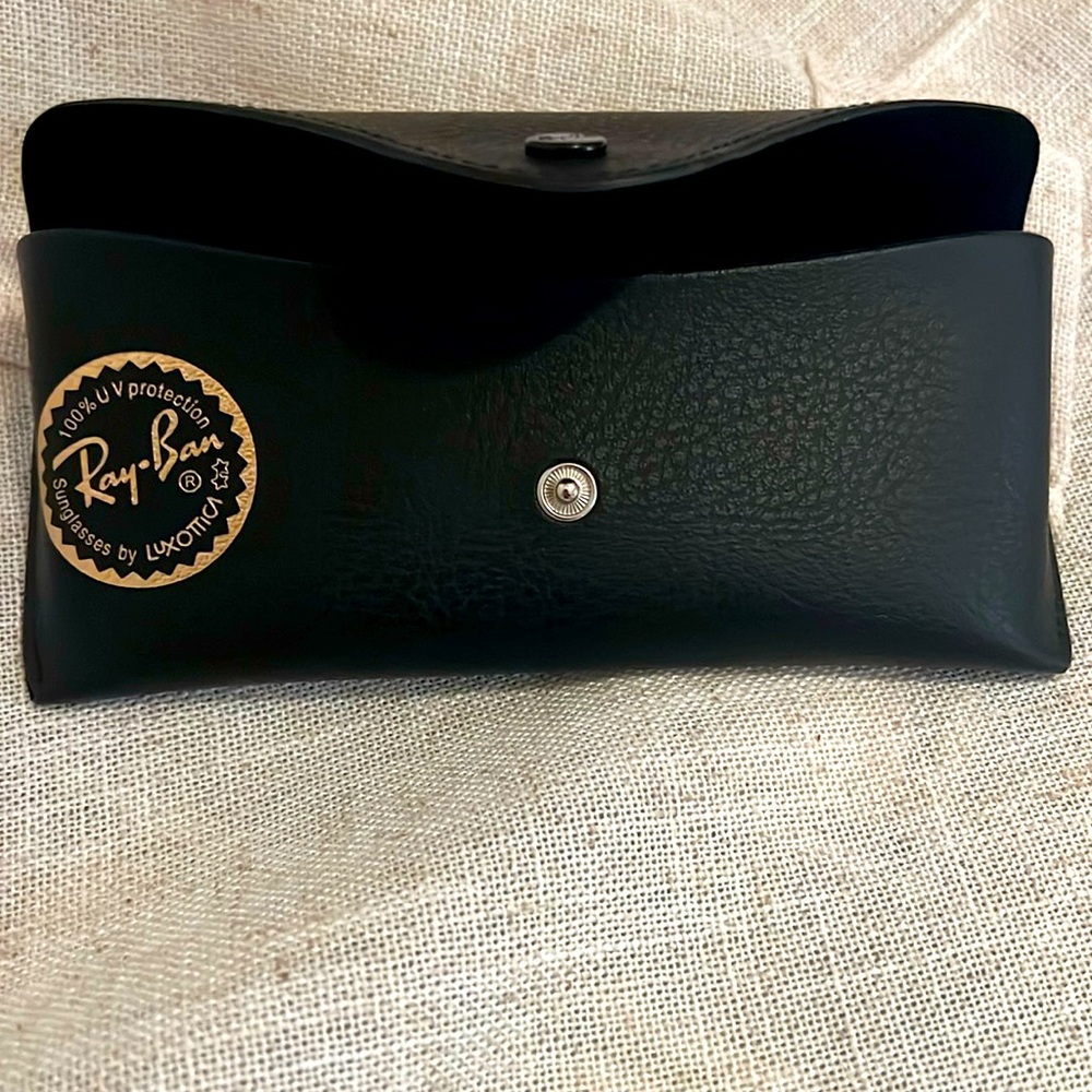 Slimmer Ray Ban case